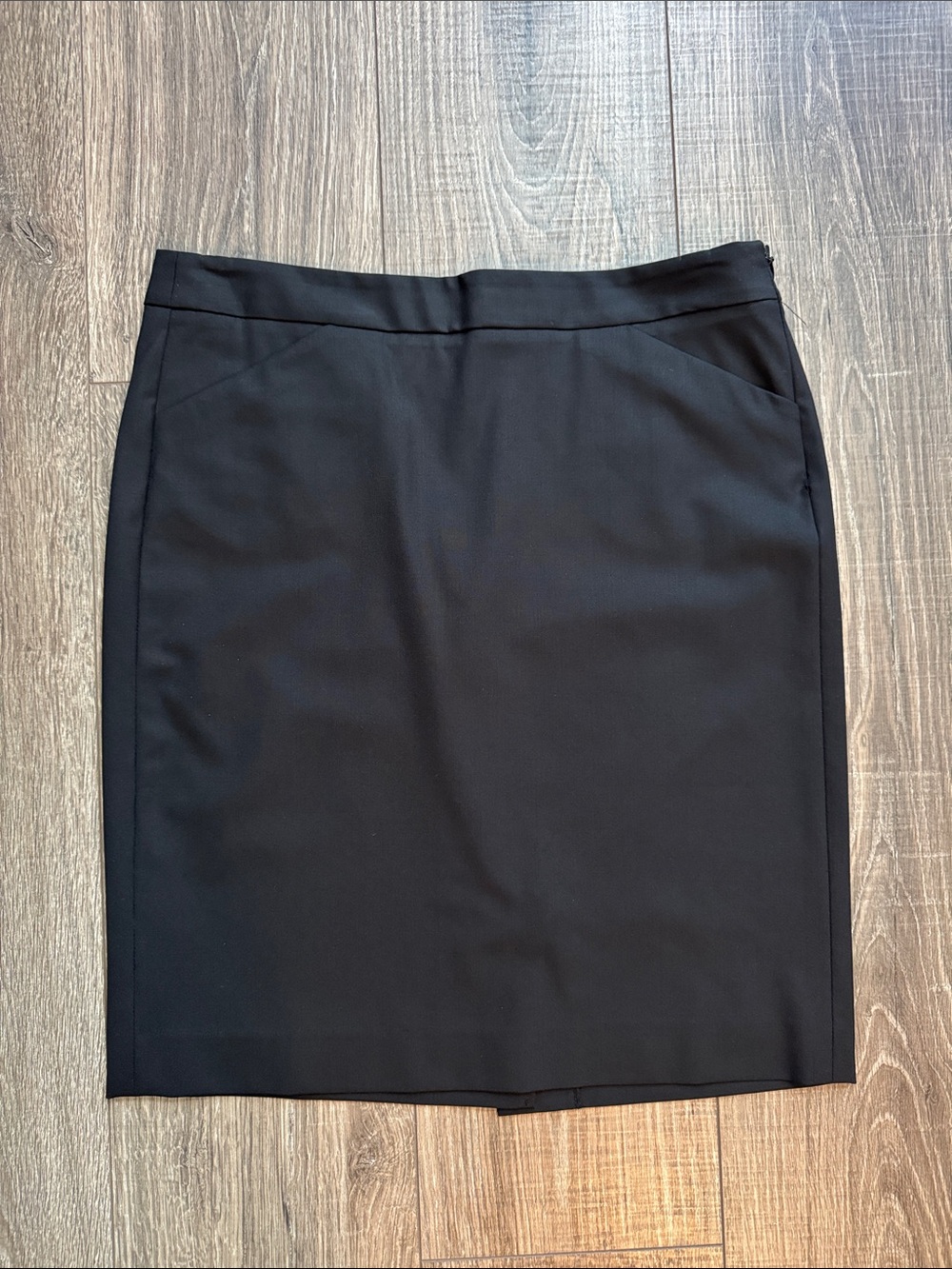 Theory Black Pencil Skirt - Tailored Office Staple